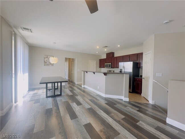 Building Photo - 6255 W Arby Ave