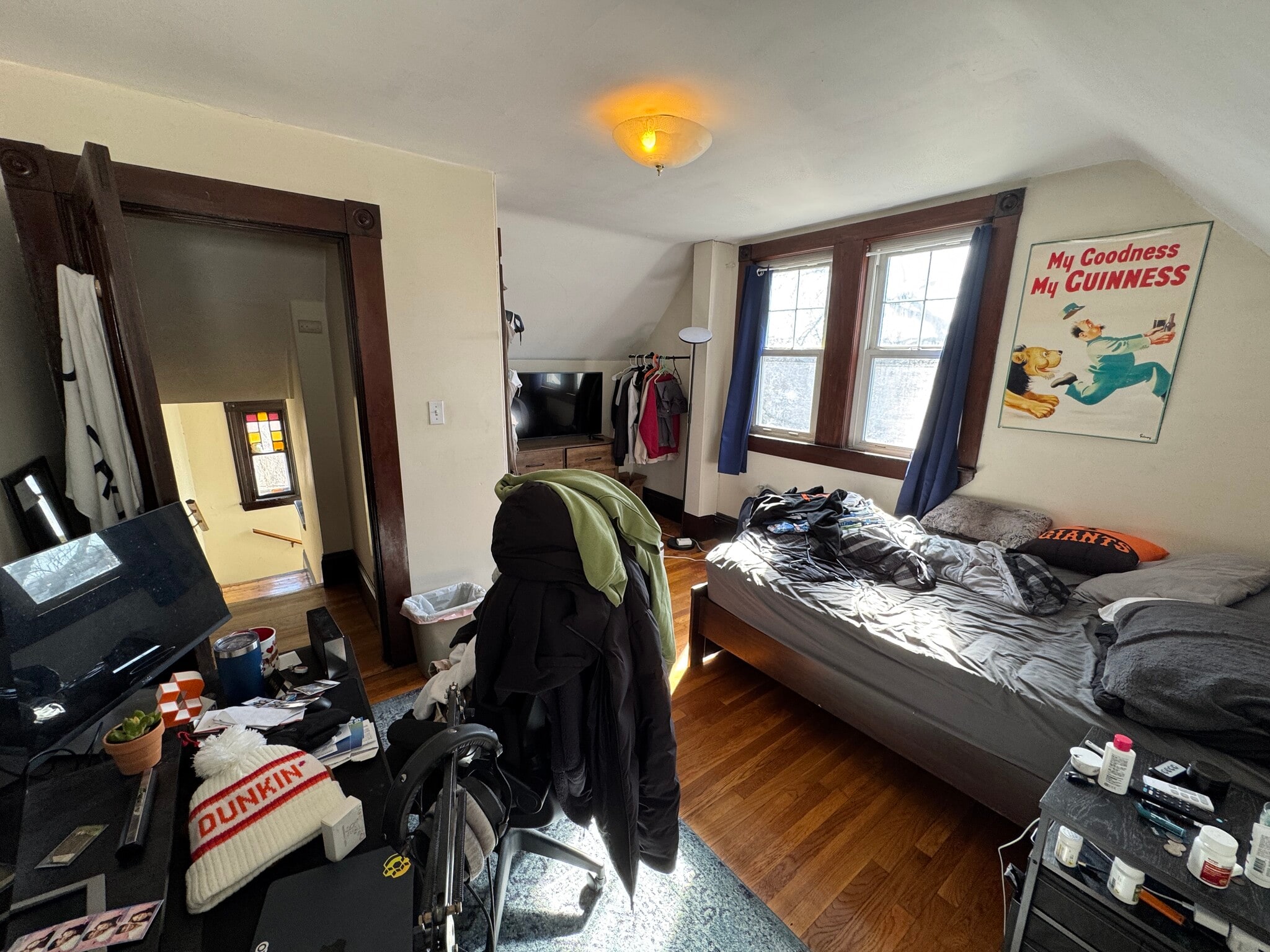 Building Photo - 211 Holland St