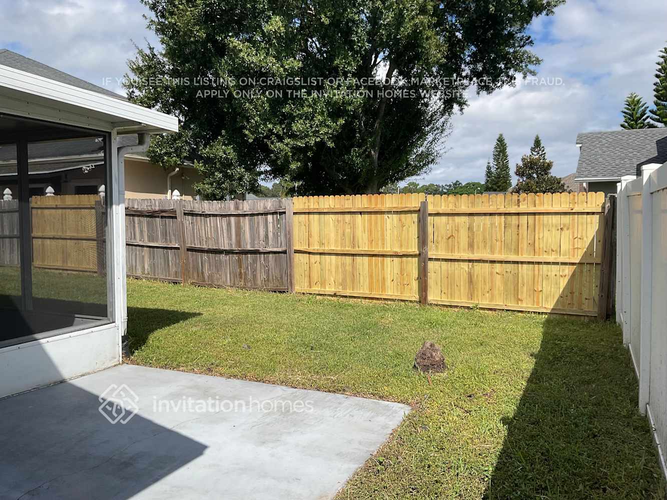 Building Photo - 1733 Snaresbrook Way