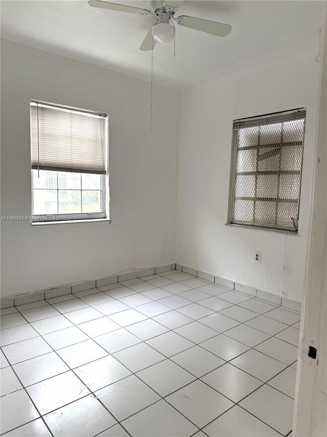 Building Photo - 1788 SW 7th St