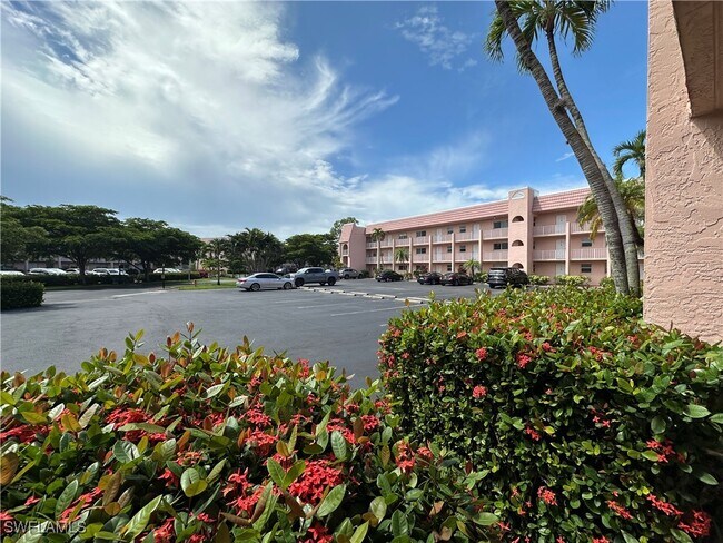 Building Photo - 170 Turtle Lake Ct