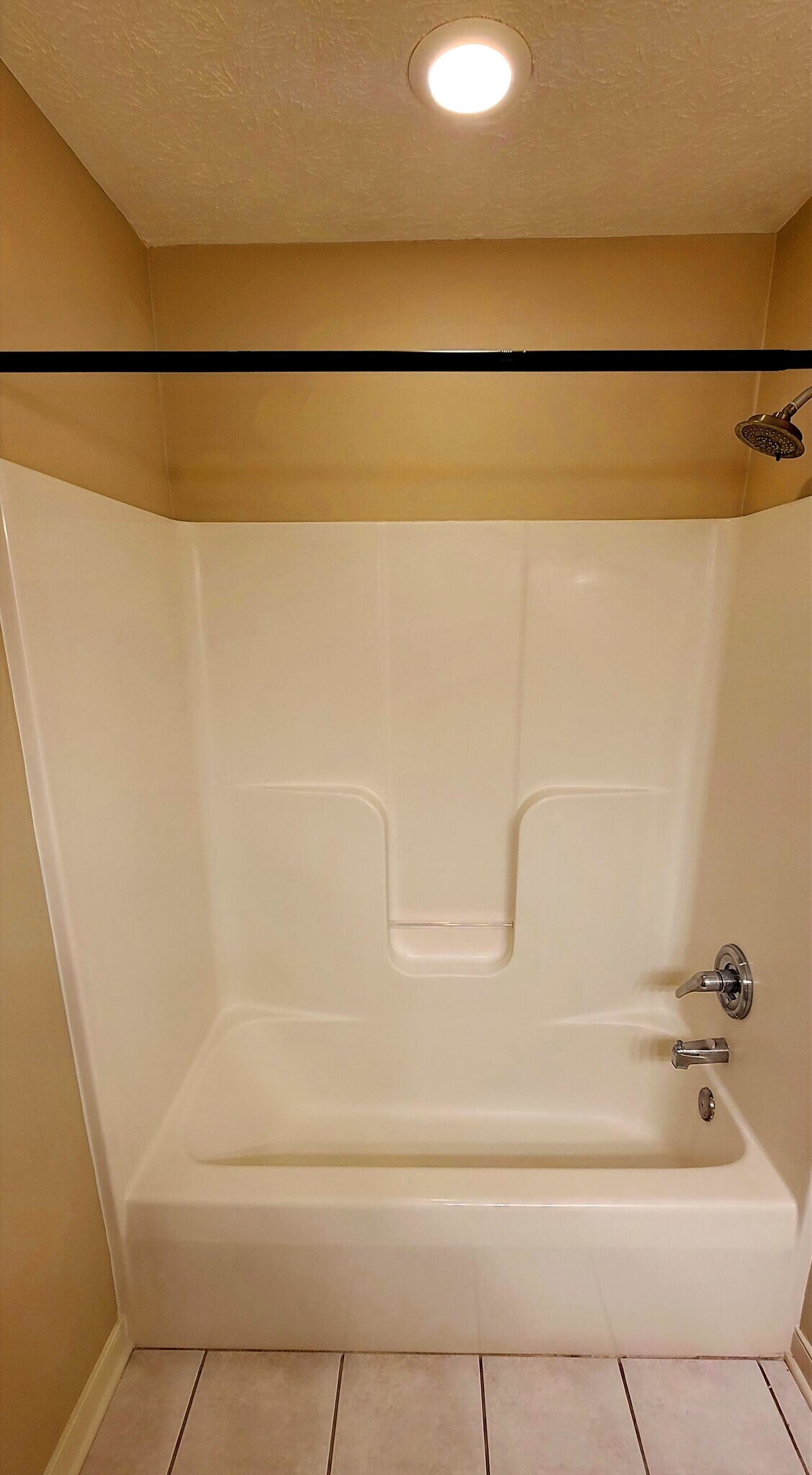 Building Photo - 2158 Kenyon St. N.E.