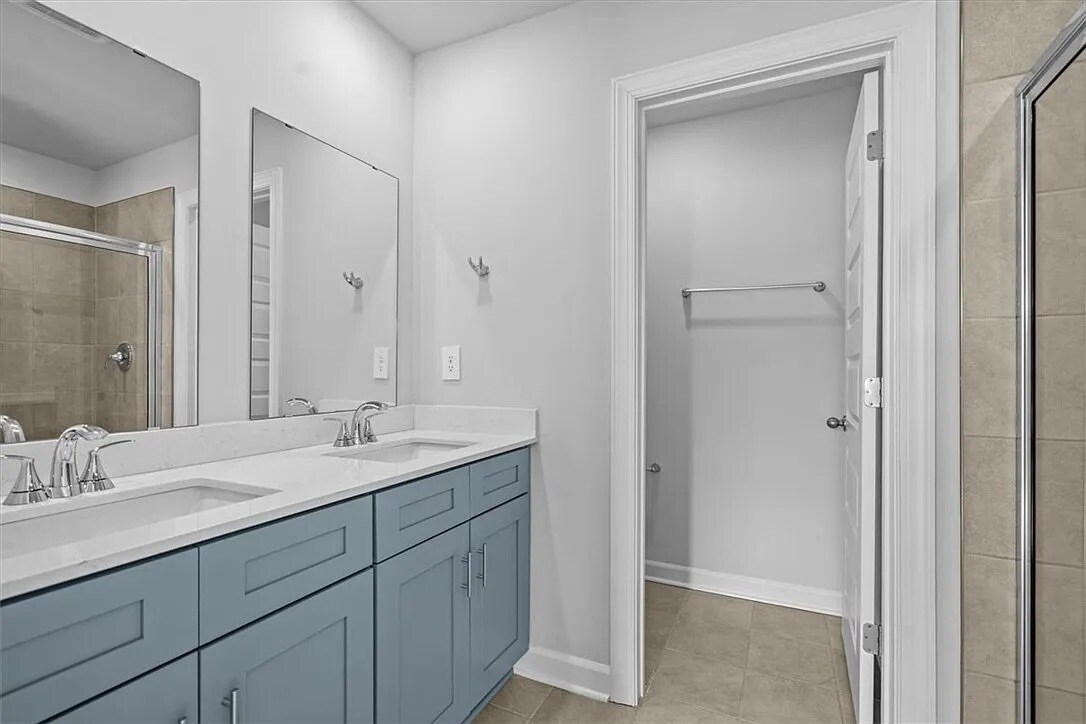 Building Photo - 432 Blissful Ct