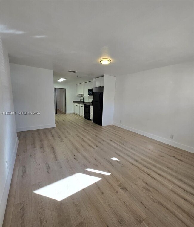 Building Photo - 1905 SW 11th St