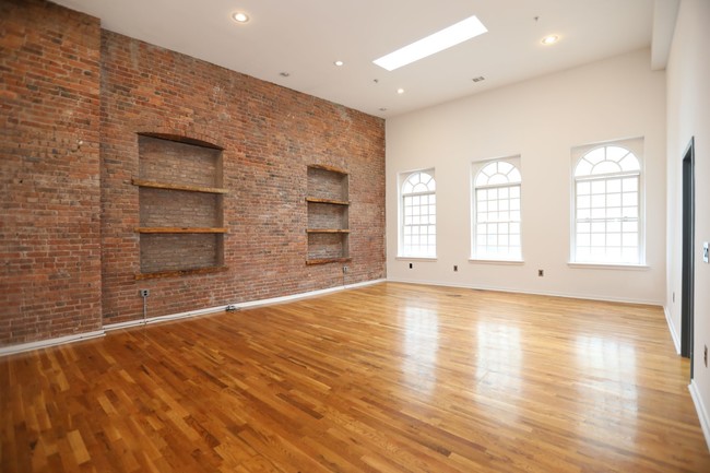 Floorplan - 35 Edison Place
