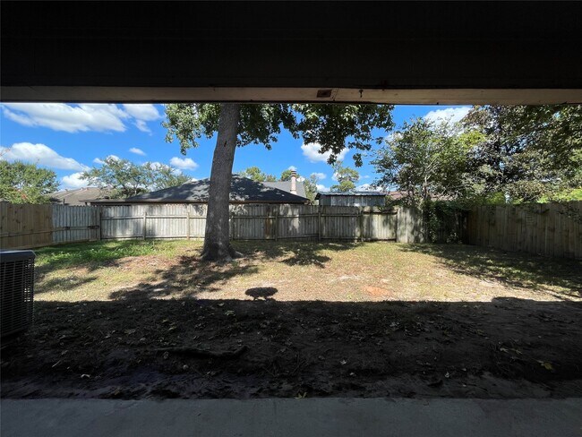 Building Photo - 11019 Almond Grove