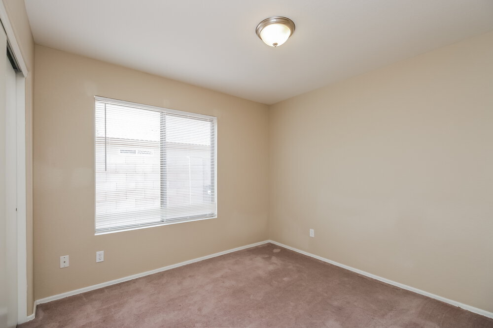 Building Photo - 11409 W Cambridge Ave