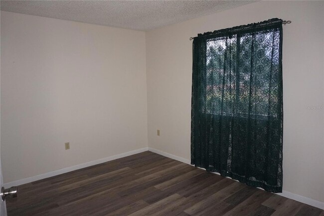 Building Photo - 10961 SW 84th Ave