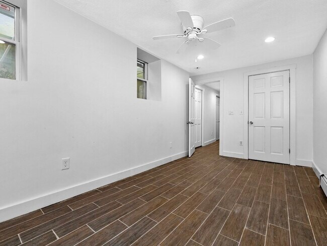 Building Photo - 271 Bunker Hill St