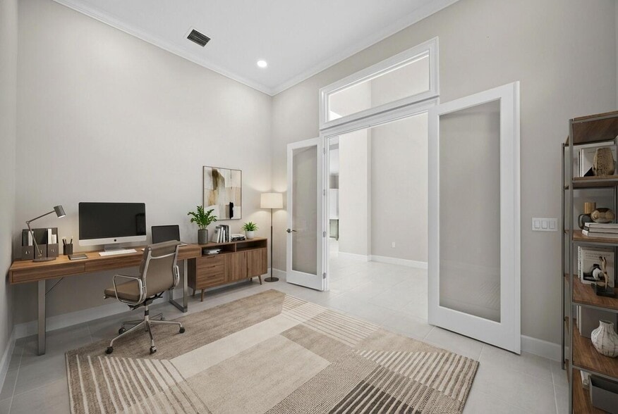 Building Photo - 5741 Beechnut Dr