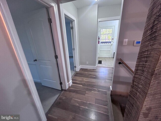 Building Photo - 132 Pinecrest Ln