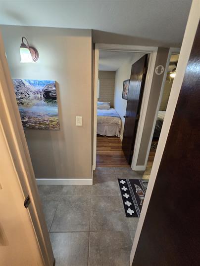 Building Photo - Beautiful EAST SIDE 4bd/2ba home with Huge Backyard!!!