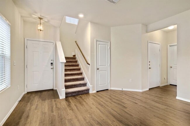 Building Photo - 7300 Dungarees Wy