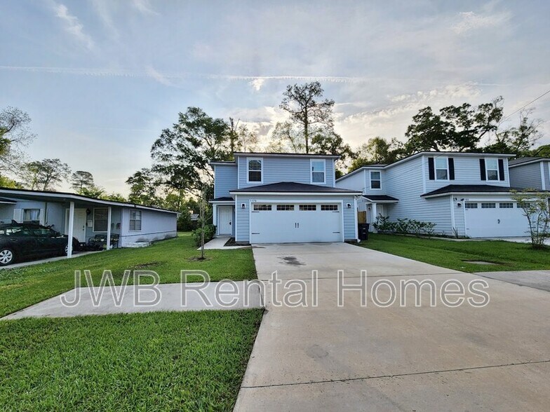Primary Photo - 1179 Woodruff Ave