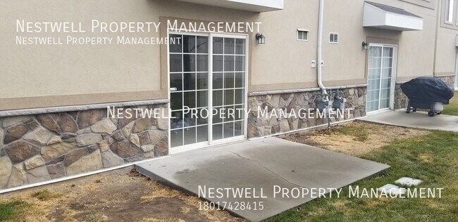Building Photo - Cute 3-bed Townhome in West Jordan