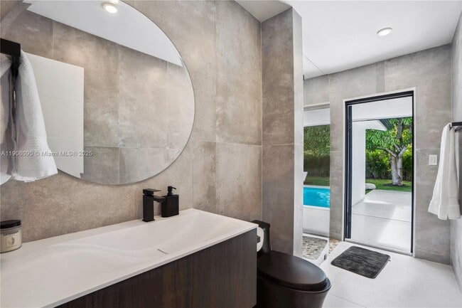 Building Photo - 9600 SW 147th St