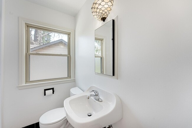 Building Photo - 8201 W North Ave