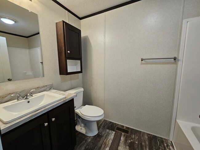 Building Photo - 197 Birch