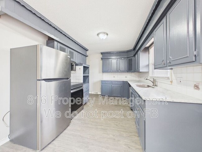 Building Photo - 817 N Choctaw Ave