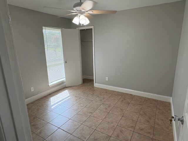 Building Photo - 12127 Rhinebeck Dr