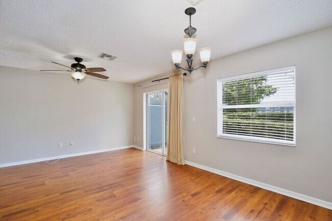 Building Photo - Beautiful 2/2.5 Townhome in the Gated Community of Waterford Villas - East Orlando is Available Now!