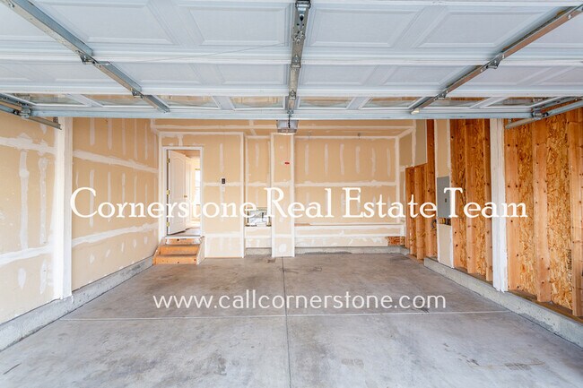 Building Photo - 819 Ridgebury Pl
