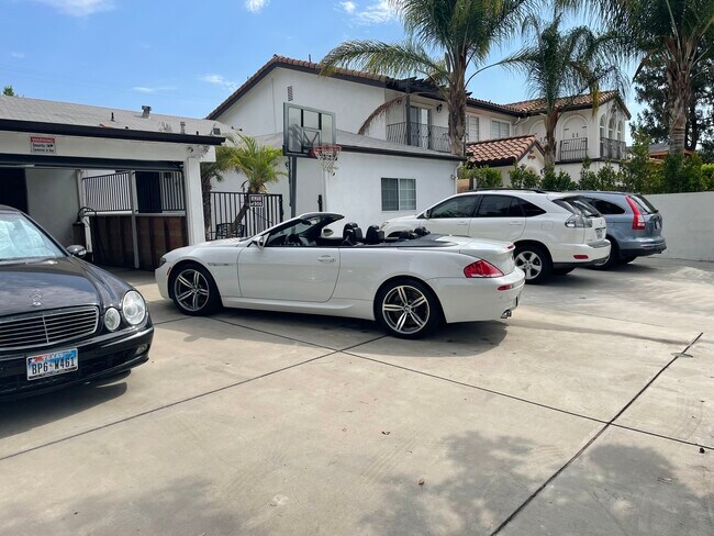 Building Photo - 12619 Emelita St