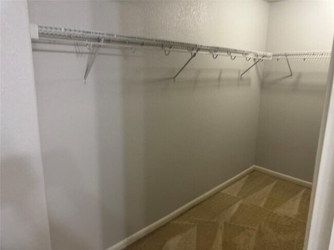 Building Photo - 21355 Claretfield Ct