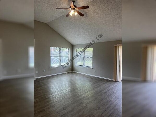 Building Photo - 8113 Cinnamon Teal Dr