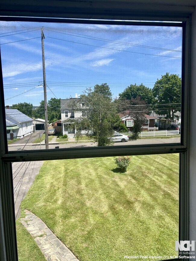 Building Photo - 30 Avon St