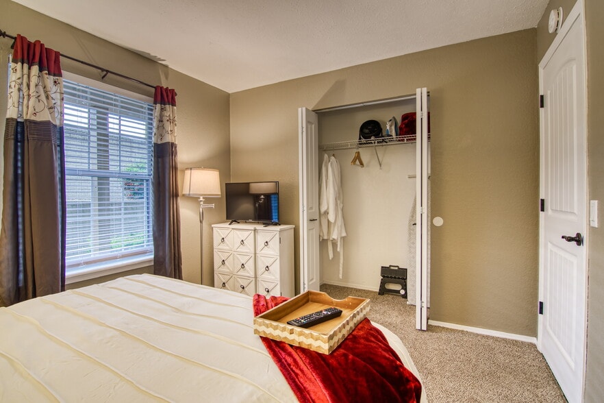 Building Photo - 40 Scenic Ct