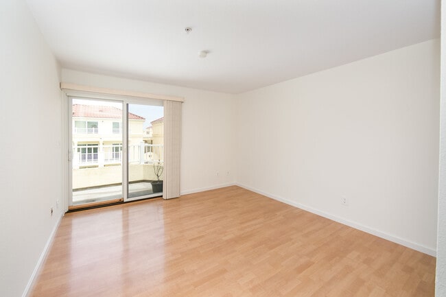 Building Photo - 3855 Carter Dr