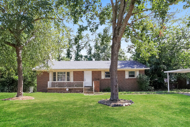 Primary Photo - Spacious Living Areas in North Augusta, SC!