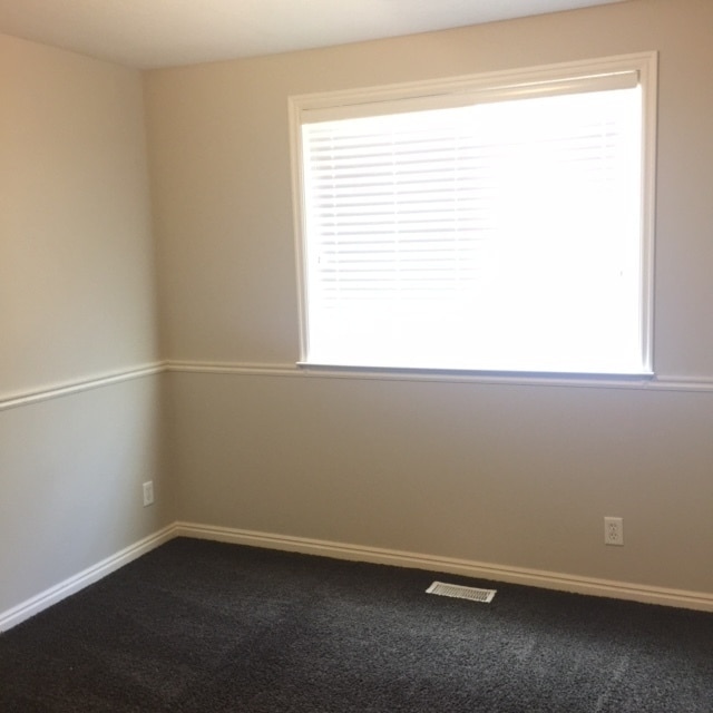 Building Photo - Beautiful Alpine Brook Townhome!