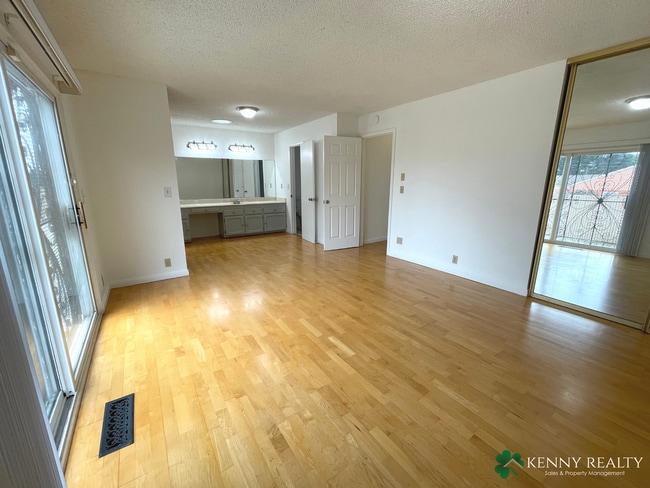 Building Photo - Spacious 3 Bedroom Home with Backyard Pati...