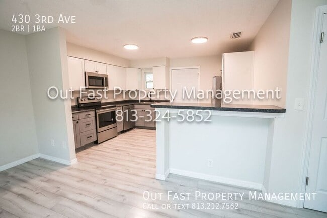 Building Photo - 430 3rd Ave