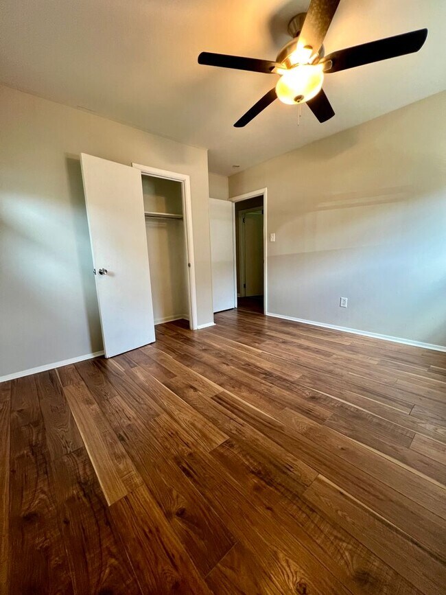 Building Photo - 4604 David Dr