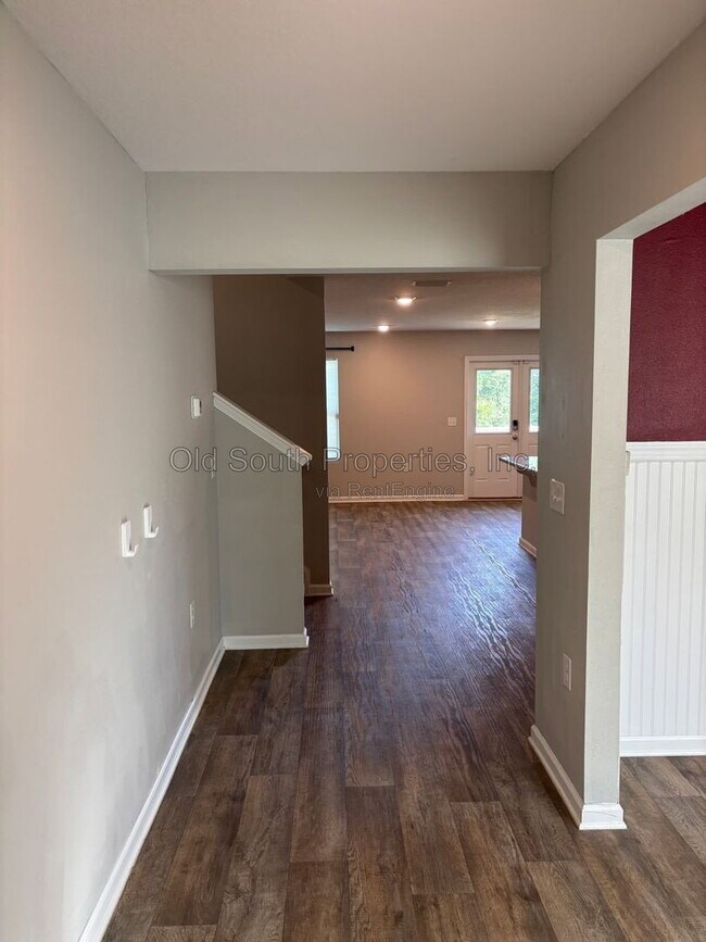 Building Photo - 969 Jacobs Way