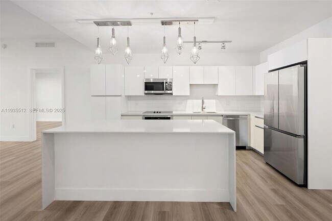 Building Photo - 101 Diplomat Pkwy