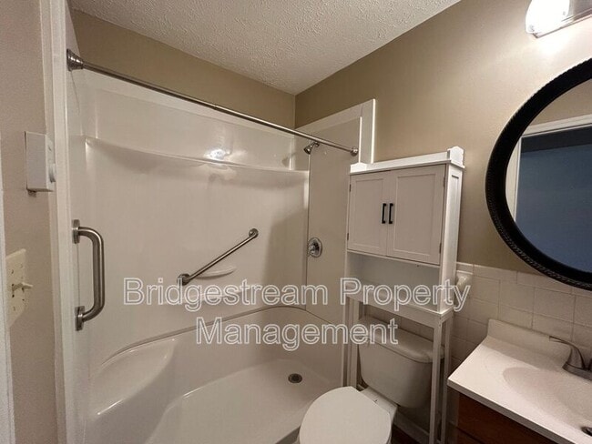 Building Photo - 65 Candlewood Ct