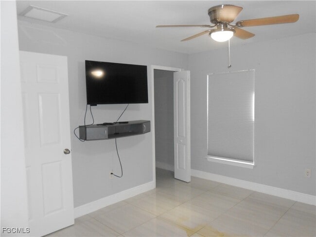 Building Photo - 601 Clayton Ave