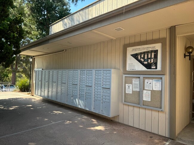 Building Photo - 3038 Associated Rd