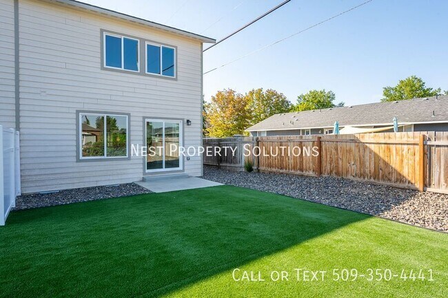 Building Photo - 1070 S Grand Dr