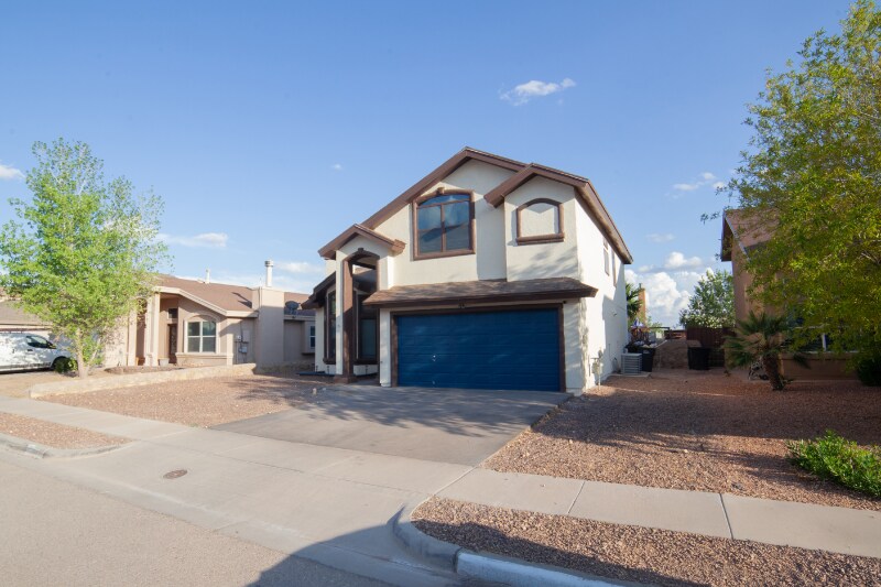 Building Photo - 13260 Emerald Creek Dr