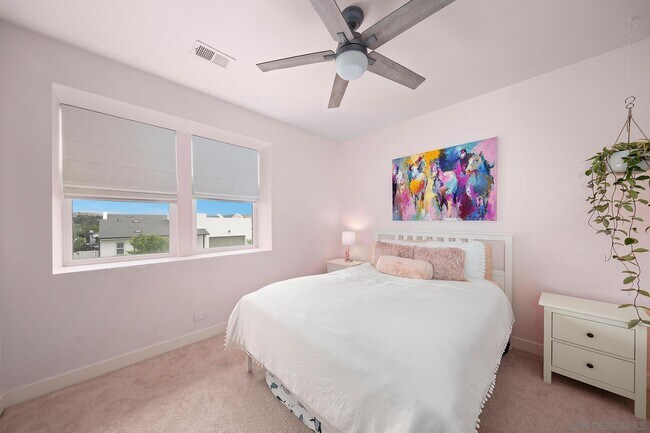 Building Photo - 8850 Weston Rd