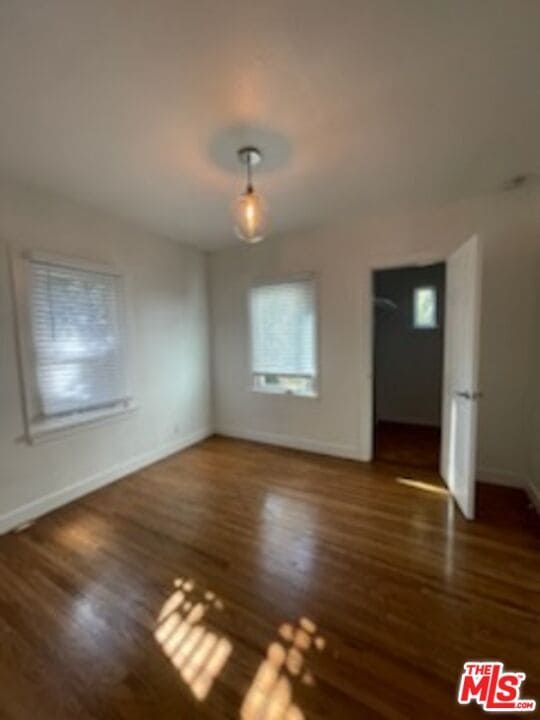 Building Photo - 3869 Hollypark Pl