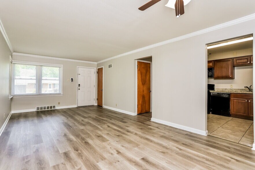 Building Photo - 9609 Griffin Dr