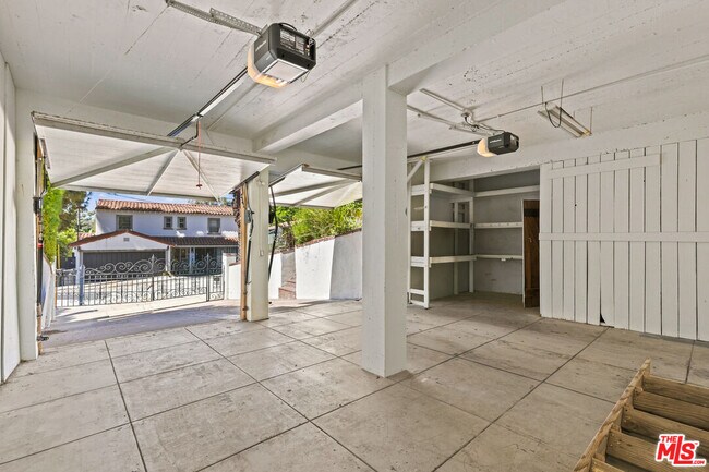 Building Photo - 6484 Ivarene Ave