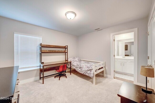 Building Photo - 295 Bayou Bend Ln
