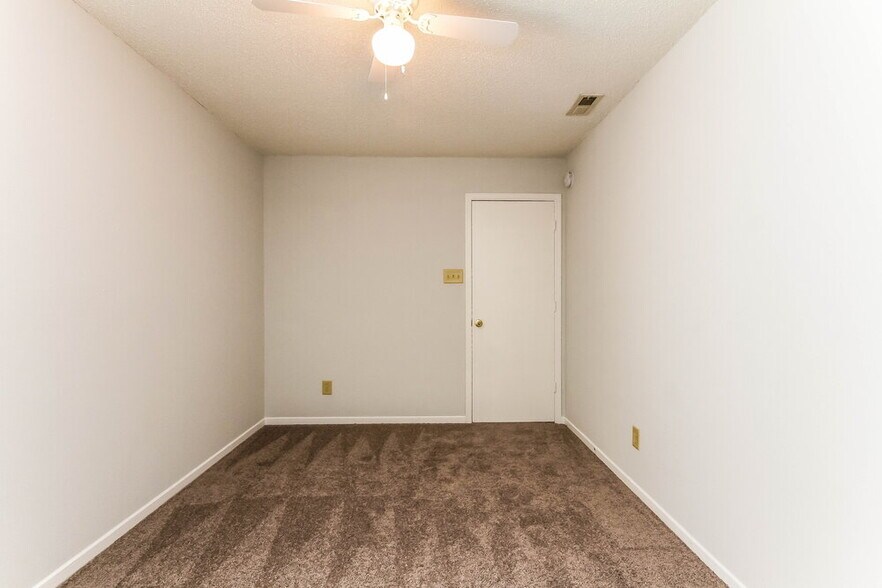 Building Photo - 1919 Orchid Bloom Ln